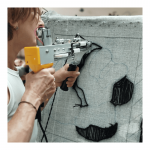 élève durant un atelier de tufting Noiseau Val de marne