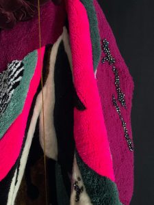 details Symbiose 1 retombant Clarissa Vaste